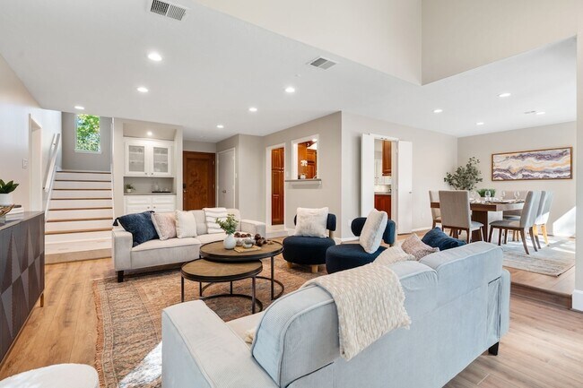 Building Photo - 1936 Foxtail Pl