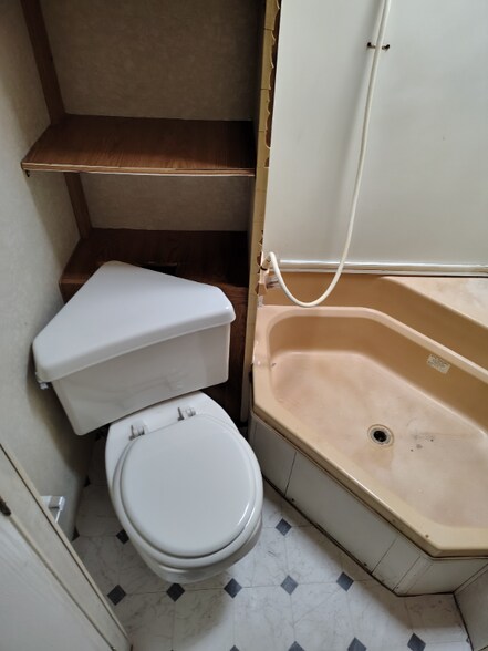 Building Photo - 132 NW Deer Run Gln