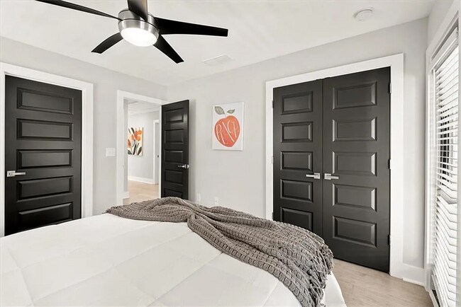 Building Photo - Spacious 4BR/4BA Home in Prime College Park Location