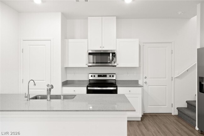 Building Photo - 491 Waterfall Cv Ct