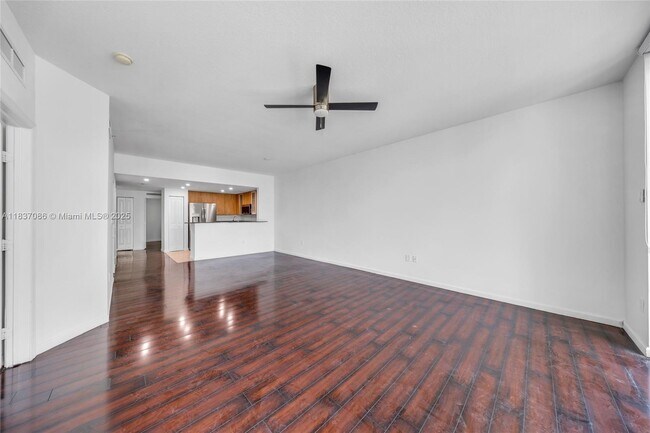 Building Photo - 7914 Harbor Island Dr