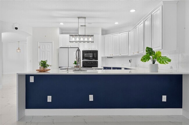 Building Photo - 2260 Pickford Cir