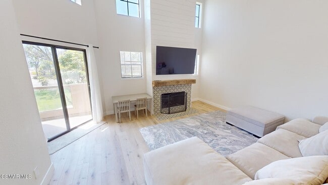 Building Photo - 416 Shoreview Dr