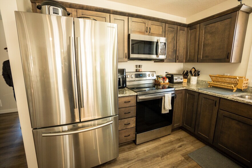 French Doors Refrigerator - 2927 Marshall St NE