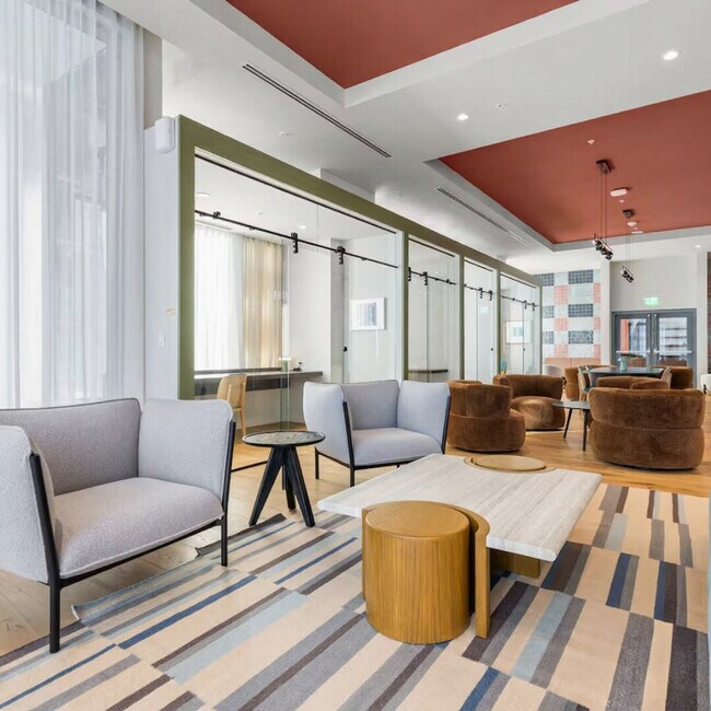 Building Photo - 11 NE 6th St