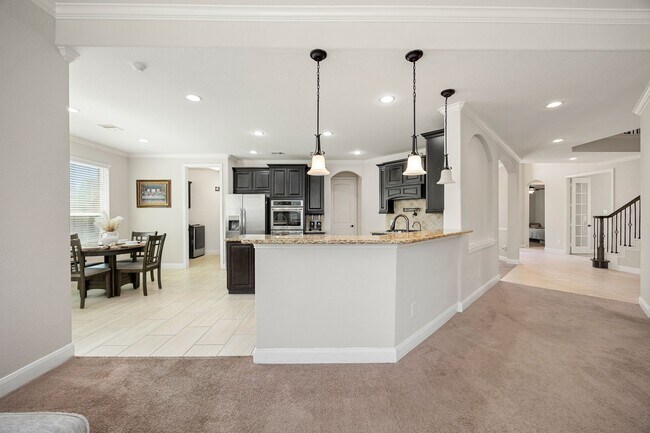 Building Photo - 9338 Taylor Cliff Ln