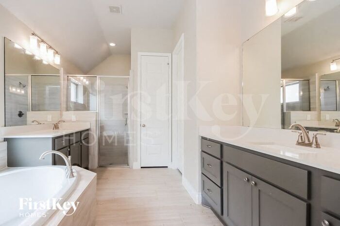 Building Photo - 3306 Skylark Valley Trace