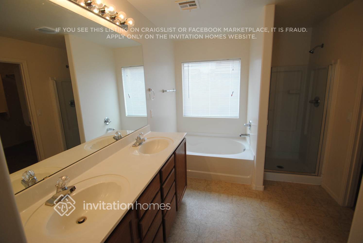 Building Photo - 18443 W Mission Ln