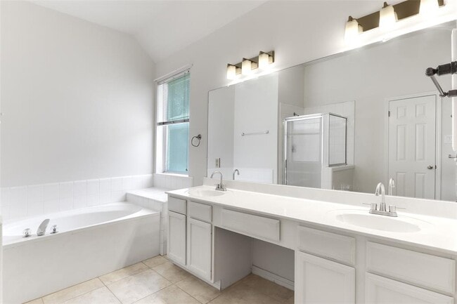 Building Photo - 8302 Cambria Dr