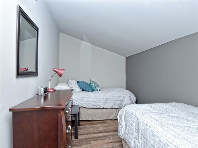 Building Photo - 222 Lido St