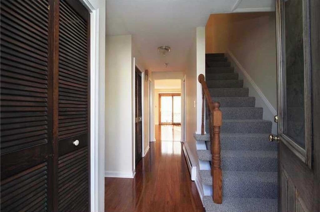 Building Photo - 18 Homer St