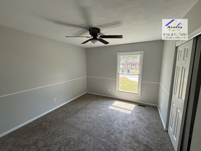 Building Photo - 415 Atwell Dr