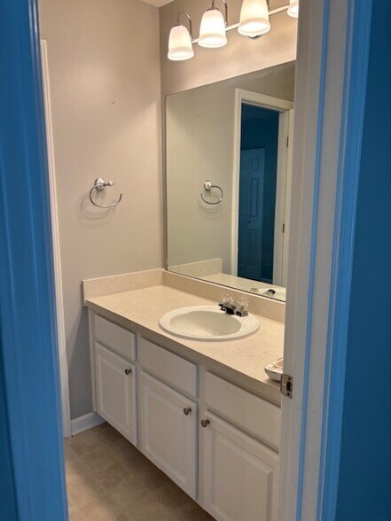 J&J Bathroom - 1712 Stone Hollow Ct