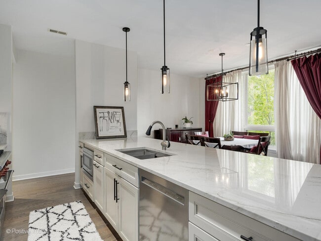 Building Photo - 24 N May St