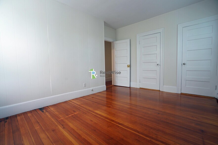 Building Photo - 1 Ashford Ct