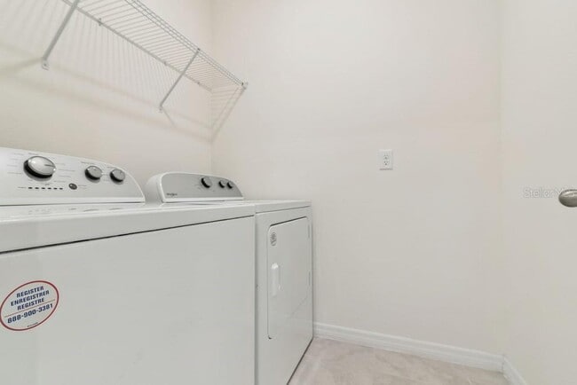 Building Photo - 5235 Mahogany Dr