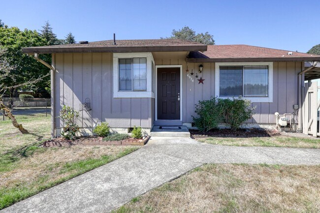 Building Photo - Cozy Lacey Rambler - Move-In Ready now! 3 bed 1 bath patio home - North Thurston S.D.