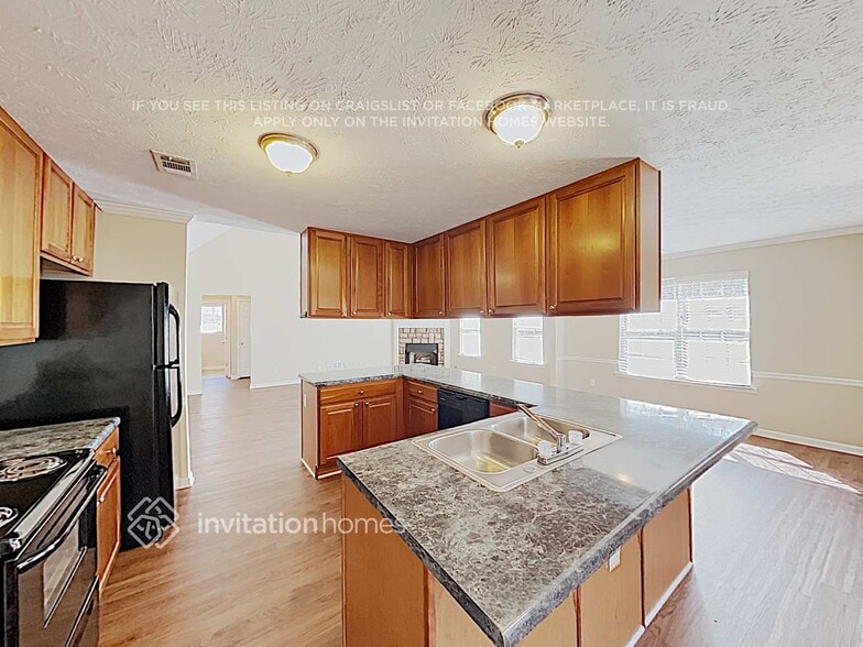 Building Photo - 520 Hamlet Dr