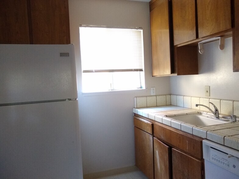 Building Photo - 825 Kiely Blvd