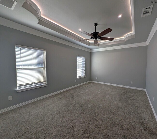 Building Photo - 2916 S Shepherds Glen