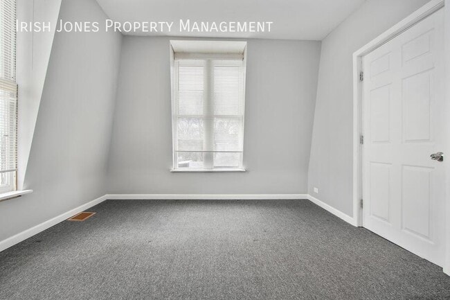 Building Photo - 25 Marshall Ave