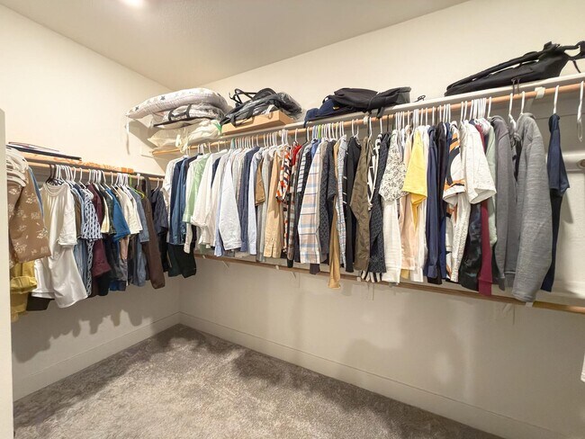 Building Photo - 2665 Luna Ave