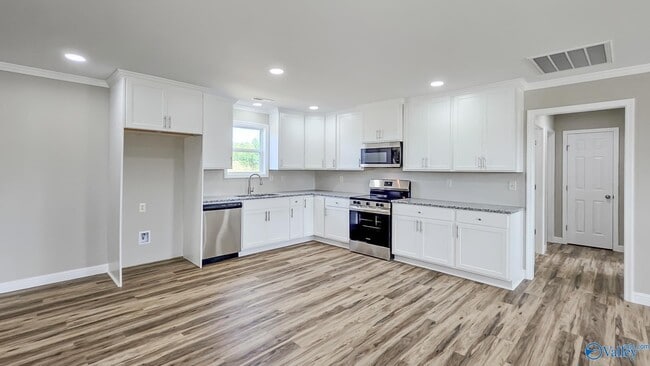 Building Photo - 9257 Stanford Rd