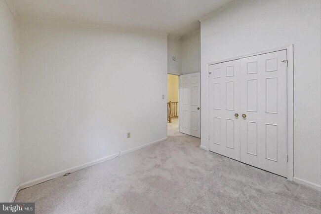 Building Photo - 10726 Pine Haven Terrace