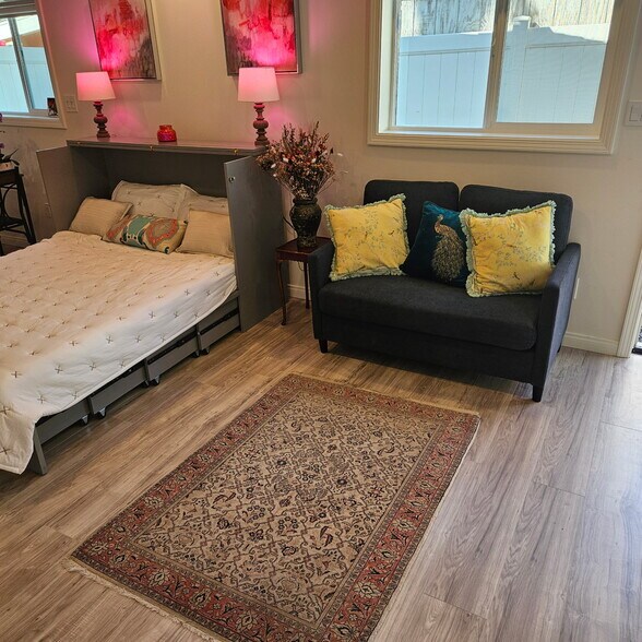 Building Photo - 4510 Willens Ave