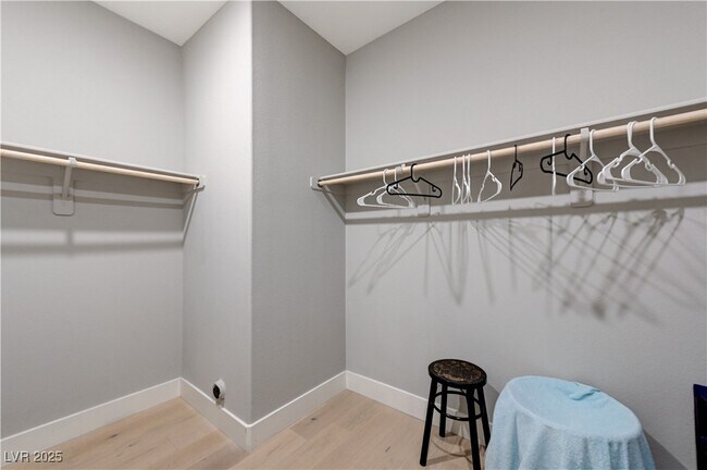 Building Photo - 7572 Mount Spokane Ct