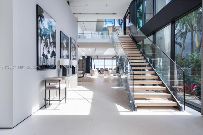 Building Photo - 1369 N Venetian Way