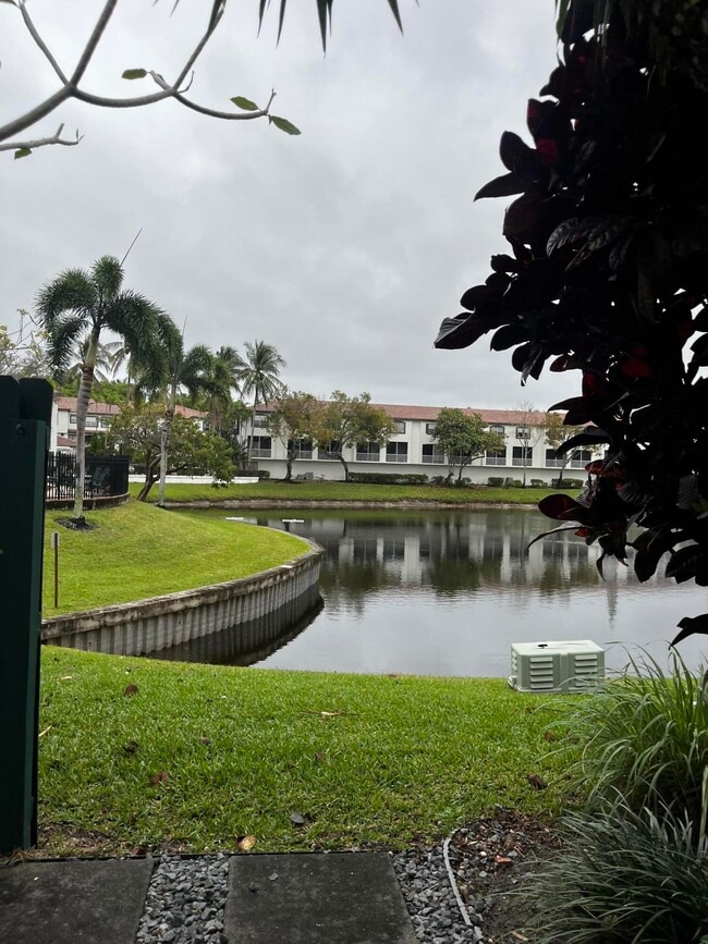 Building Photo - 20918 Estada Ln