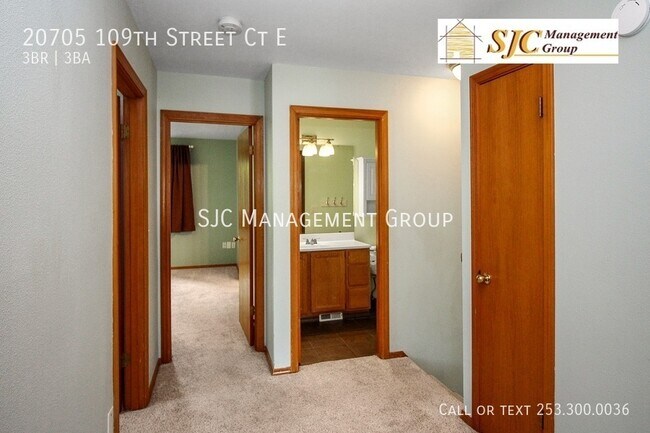 Building Photo - Beautiful 3 bedroom, 2.5 bath, 1800 sq ft ...