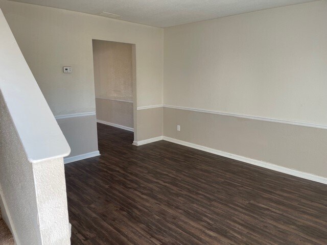 Building Photo - Eden Place