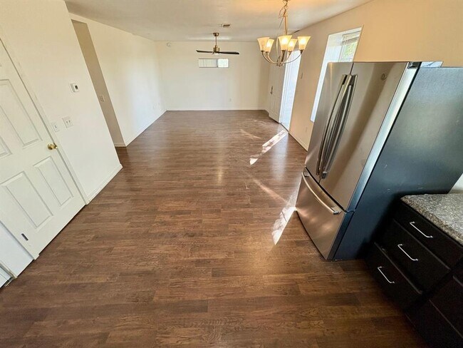 Building Photo - 5213 Tucker Hill Ln