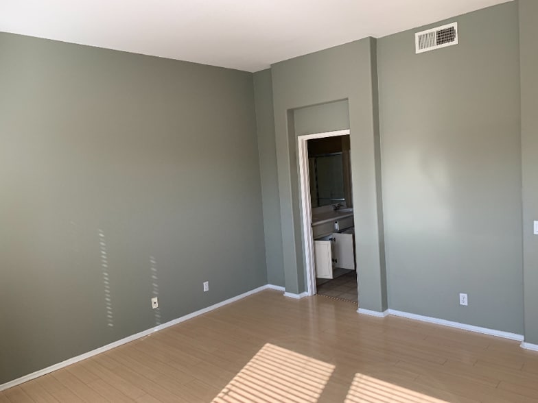 Building Photo - 1115 Armstrong Dr