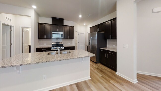Building Photo - 103 Silver Fir Ln