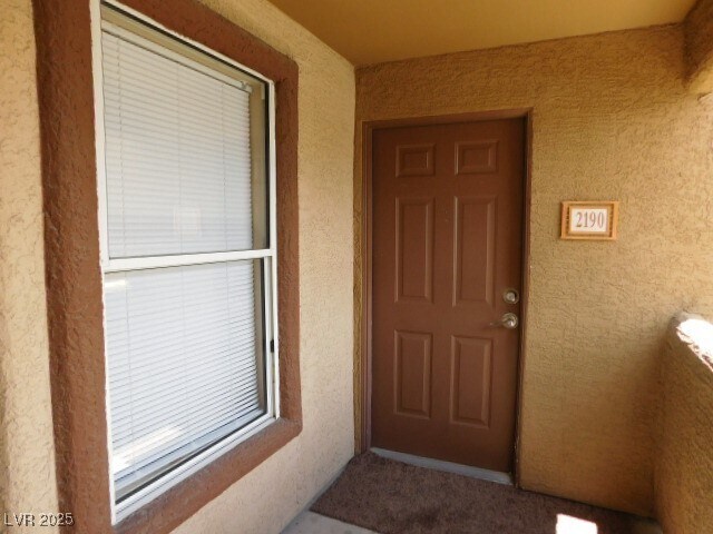 Building Photo - 5055 W Hacienda Ave
