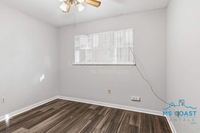 Building Photo - 339 Hilton Ave