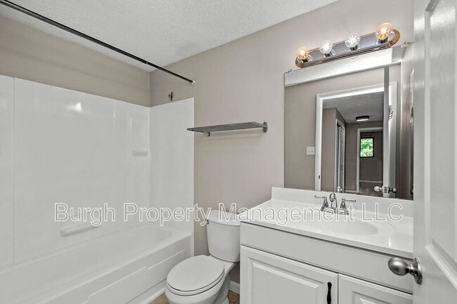 Building Photo - 645 Deer Watch Rd