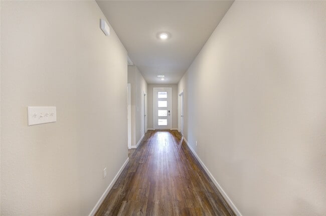 Building Photo - 6219 Lost Rdg Ln