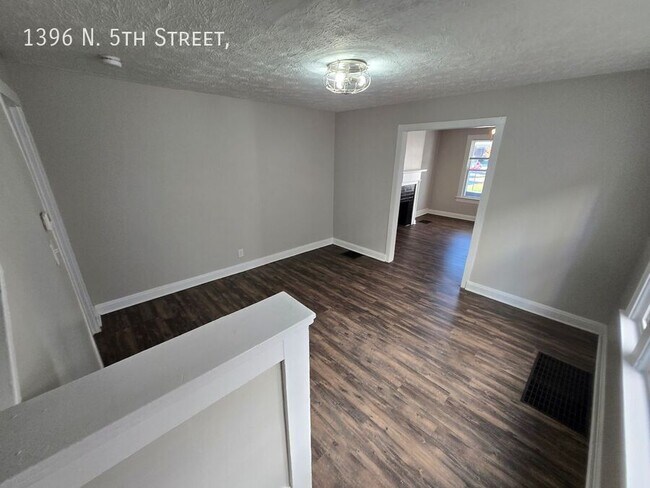 Building Photo - 1396 N 5th St