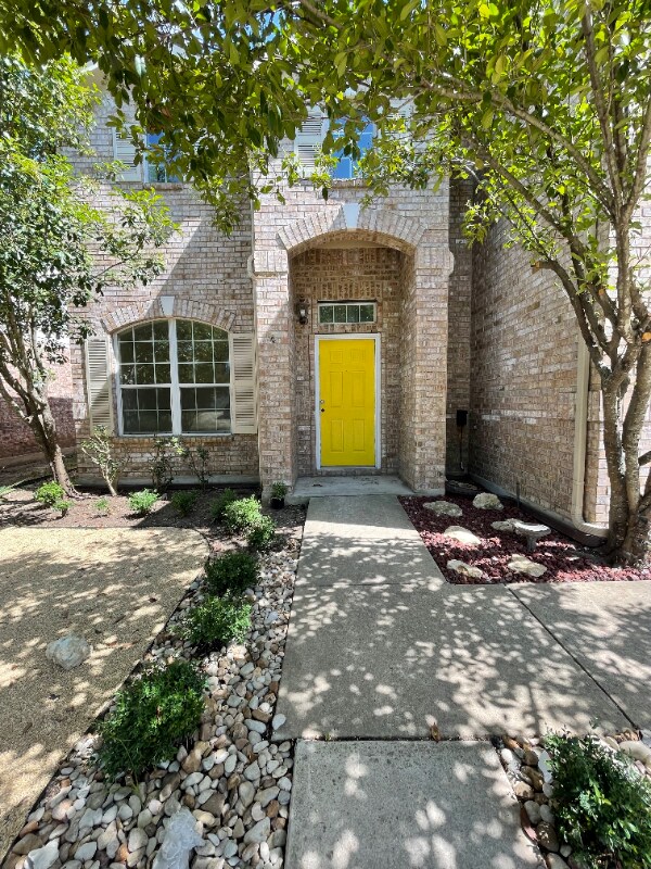 Building Photo - 1076 Zeus Cir