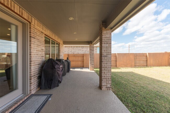 Building Photo - 24610 Beebalm Trl