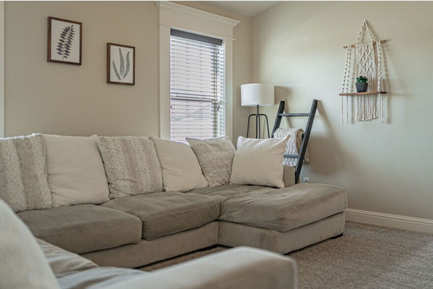 Building Photo - 3853 Tradition Ct