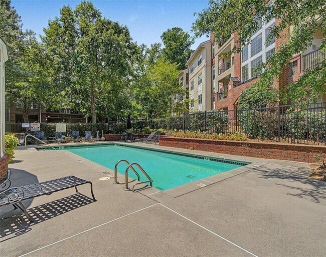 Building Photo - 3636 Habersham Rd NW