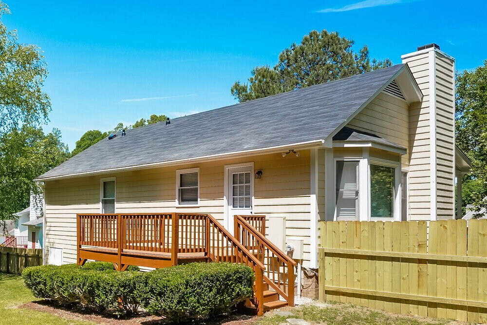 Building Photo - 104 Newbury Ct