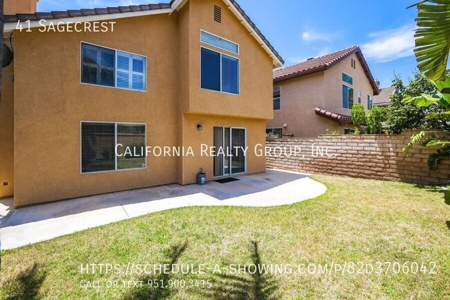 Building Photo - 41 Sagecrest-