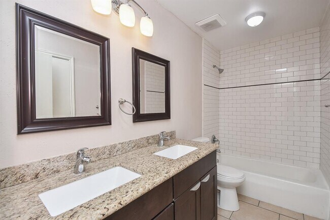 Building Photo - 12939 Westmere Dr