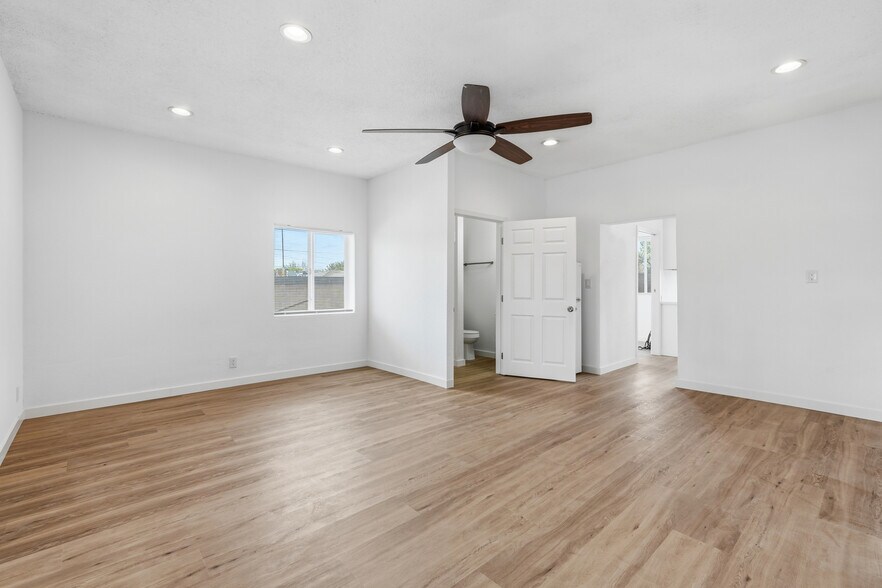 Building Photo - 8647 Corbin Ave